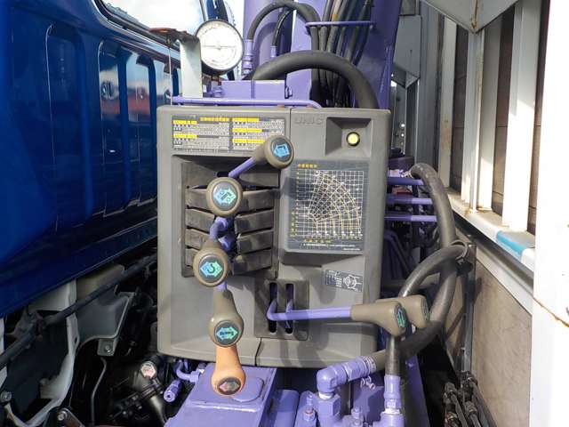 Mitsubishi Fuso Canter 11