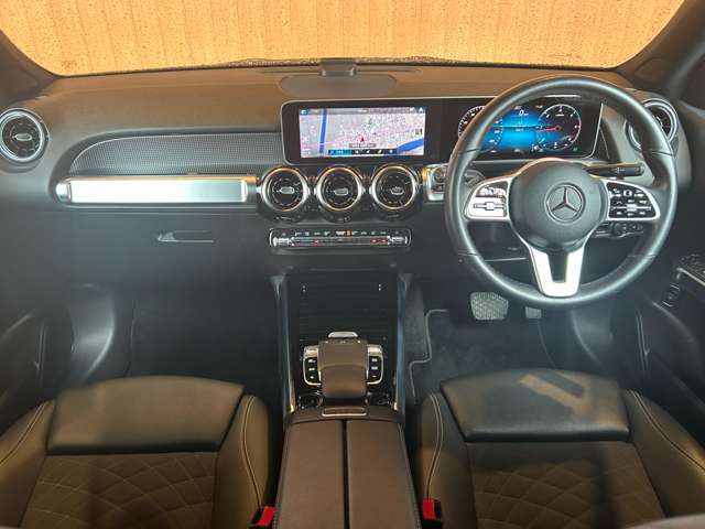 Mercedes-Benz GLB 6