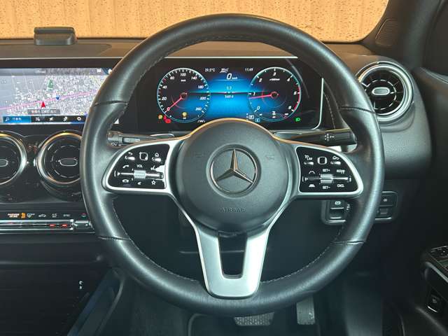 Mercedes-Benz GLB 7