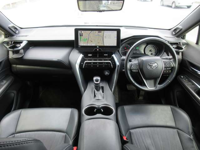 Toyota Harrier 2