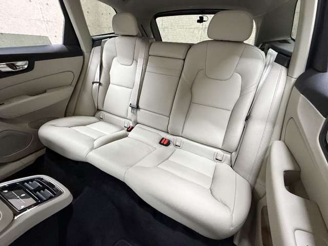 Volvo XC60 9