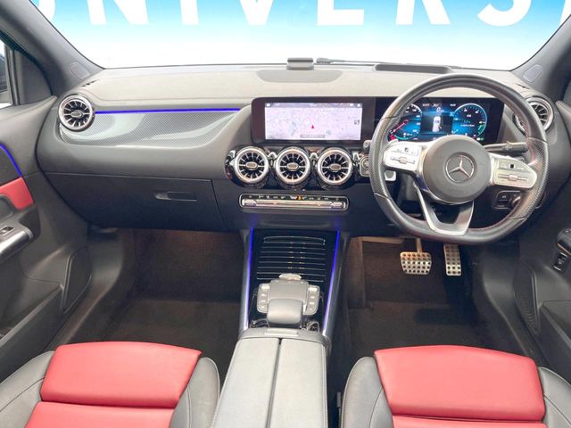 Mercedes-Benz GLA-Class 2