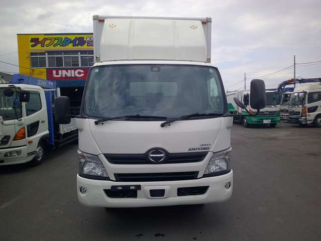 Hino Dutro 2
