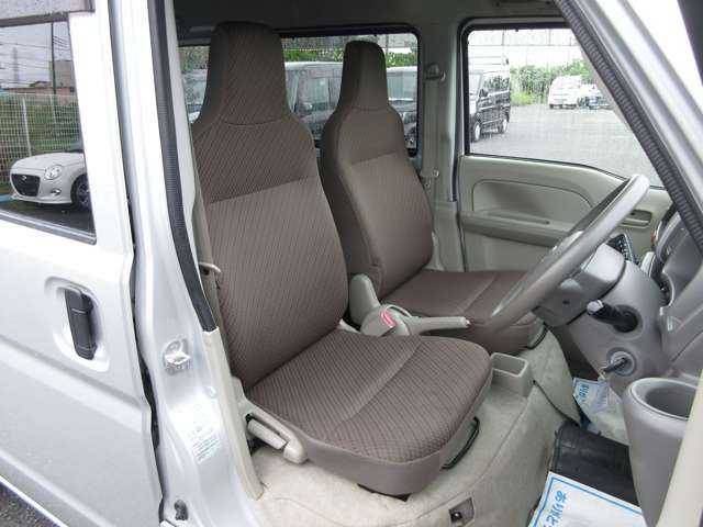 Nissan NV100 Clipper 9