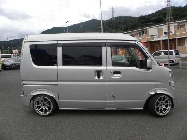 Suzuki Every 12