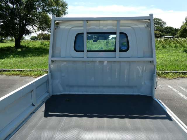 Mazda Bongo Truck 10