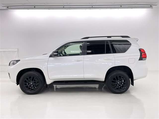 Toyota Land Cruiser Prado 5
