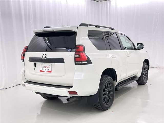 Toyota Land Cruiser Prado 7
