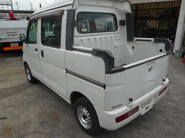 Daihatsu Hijet Deck Van 7
