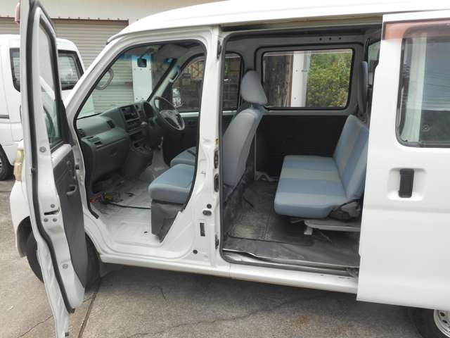 Daihatsu Hijet Deck Van 9