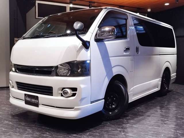 Toyota Regius Ace 2
