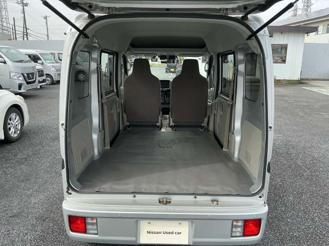 Nissan NV100 Clipper 11