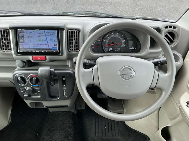 Nissan NV100 Clipper 4
