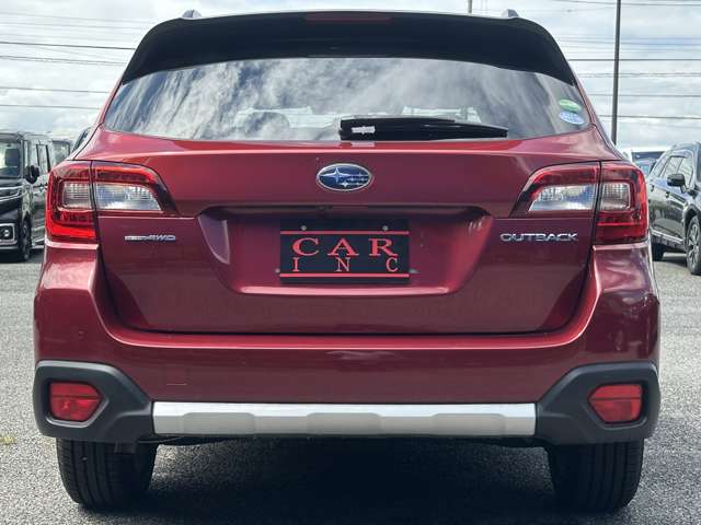 Subaru Legacy Outback 11