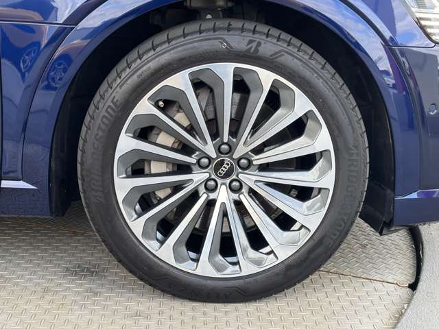 Audi e-tron 12