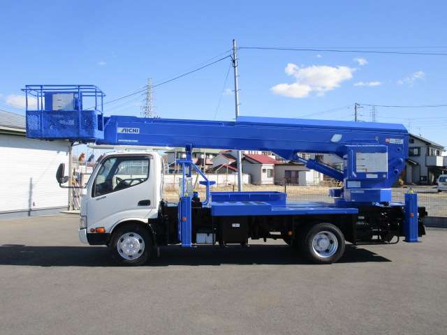 Hino Dutro 6