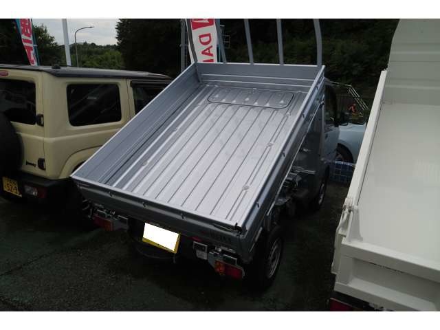 Daihatsu Hijet Truck 2