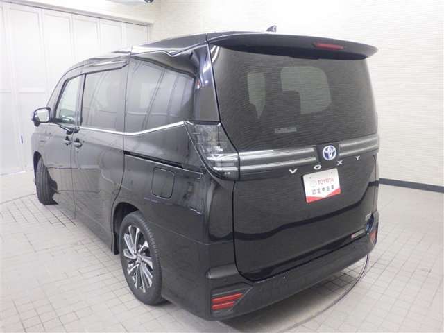 Toyota Voxy 7