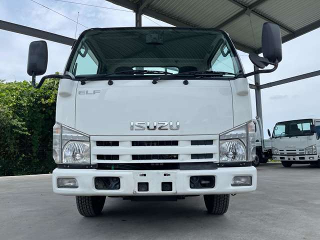 Isuzu Elf 2