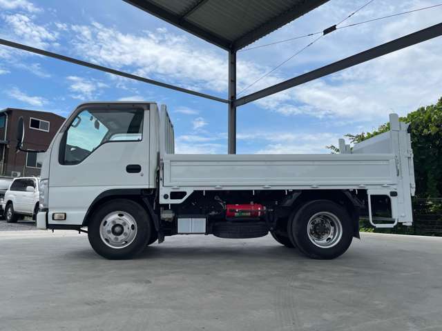Isuzu Elf 6