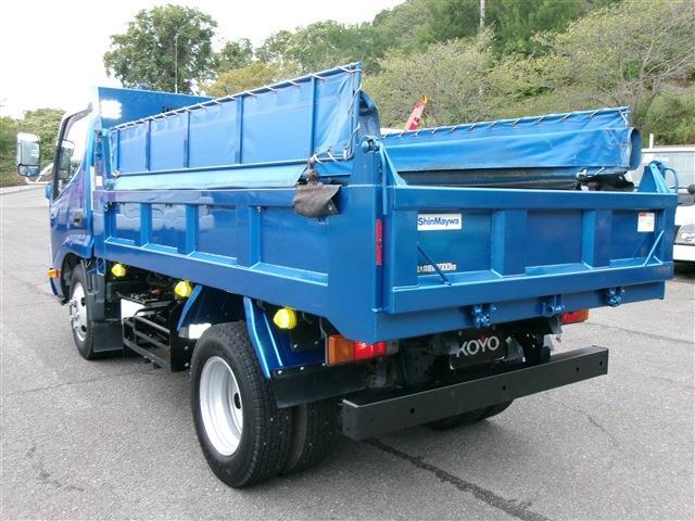Hino Dutro 5