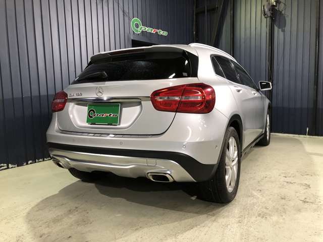 Mercedes-Benz GLA-Class 11