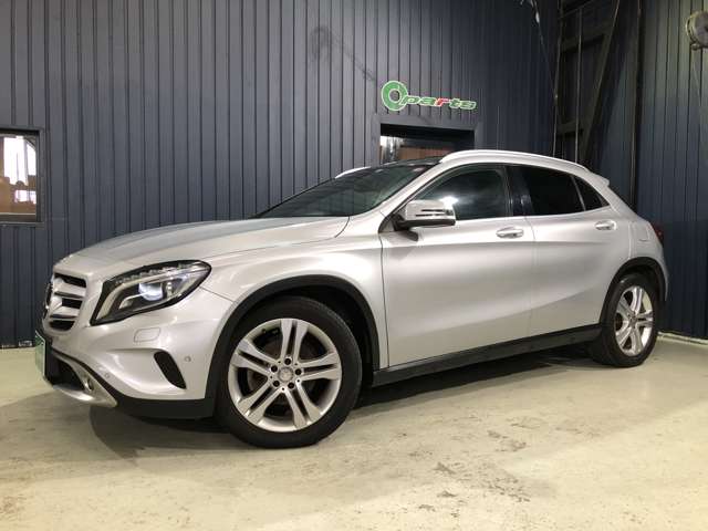 Mercedes-Benz GLA-Class 5