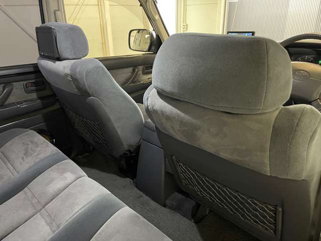 Toyota Land Cruiser 80 12