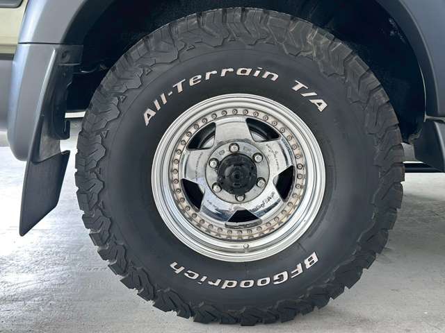 Toyota Land Cruiser 80 8