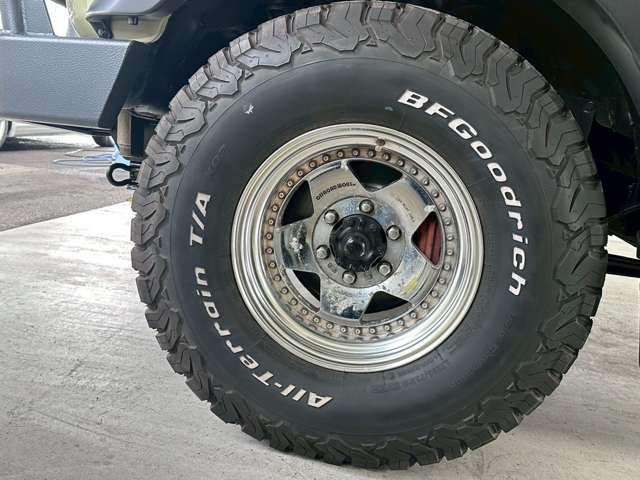 Toyota Land Cruiser 80 9
