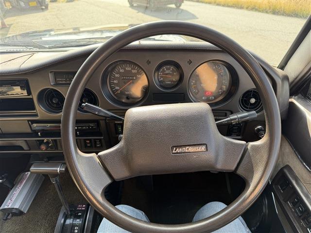 Toyota Land Cruiser 7