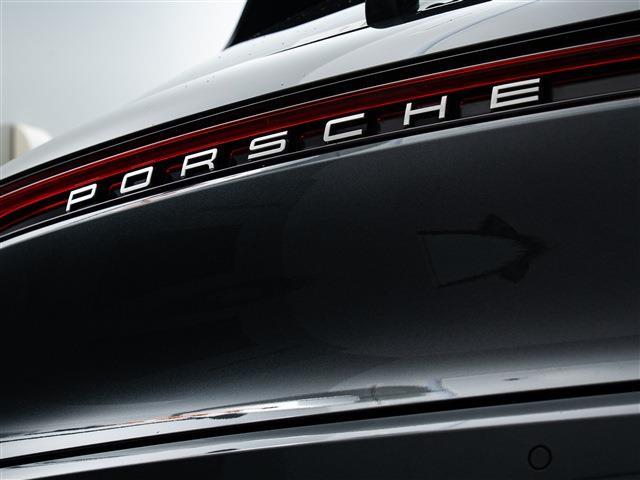 Porsche Macan 10