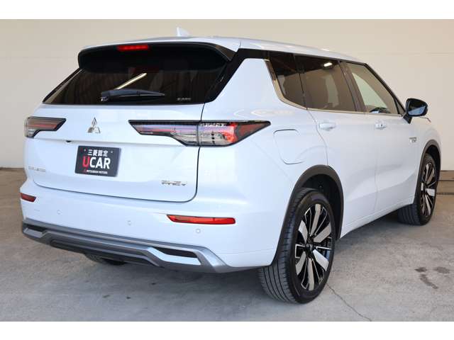 Mitsubishi Outlander 4