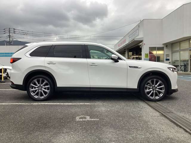 Mazda CX-80 10