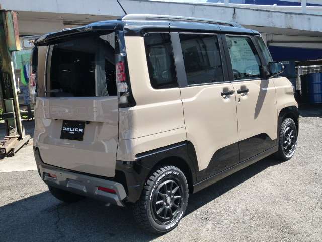 Mitsubishi Delica Mini 4