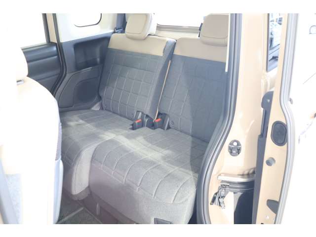 Mitsubishi Delica Mini 9