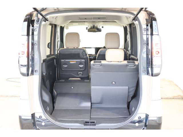Mitsubishi Delica Mini 10