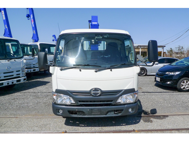Hino Dutro 2