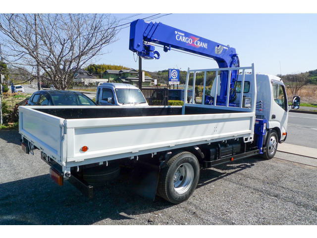 Hino Dutro 6