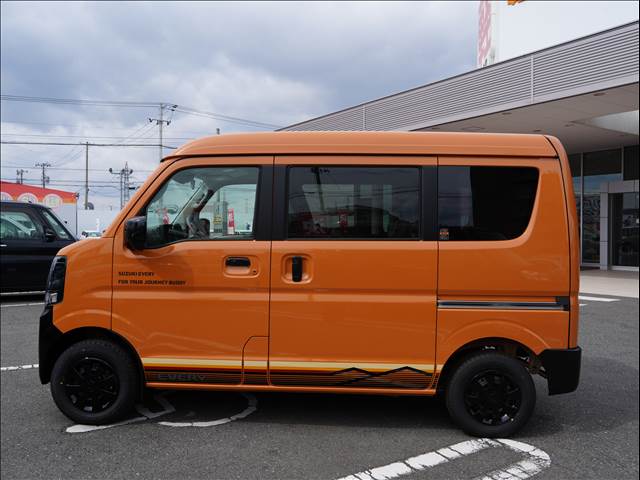 Suzuki Every 8