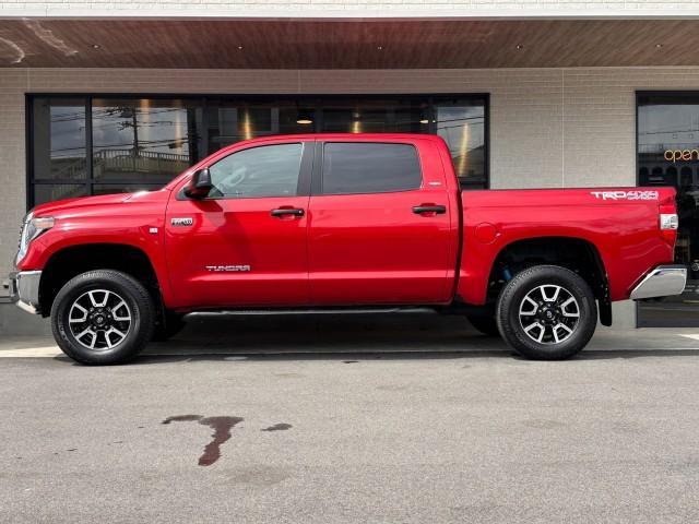 Toyota Tundra 4