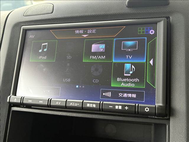 Nissan NV150 AD 11