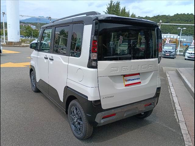 Mitsubishi Delica Mini 9