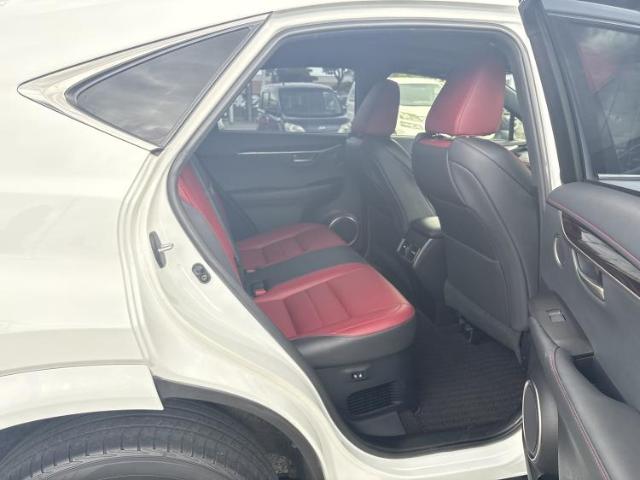 Lexus NX 7