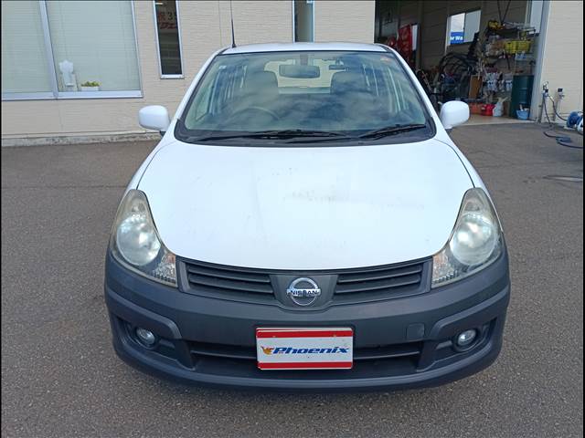 Nissan AD 12