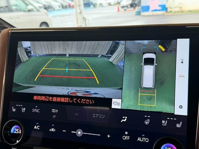 Toyota Vellfire 4