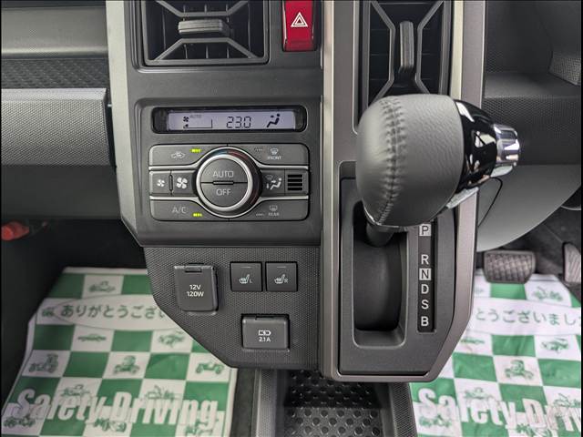 Daihatsu Taft 6