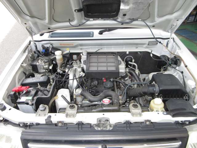 Mitsubishi Pajero Mini 12