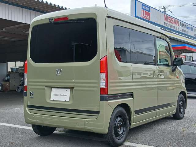 Honda N-VAN 10