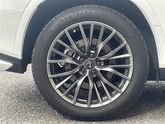 Lexus RX 10